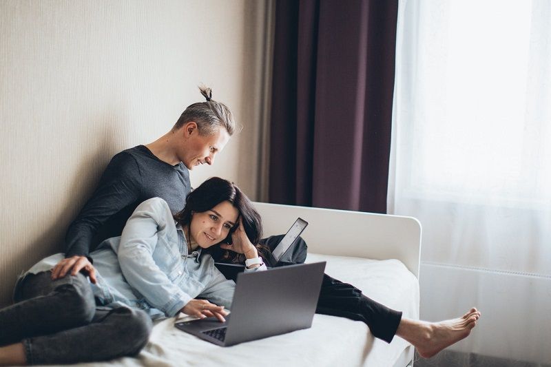 Si vous vous retrouvez dans ces 13 signes, c'est que vous êtes accro à Netflix | So Busy Girls