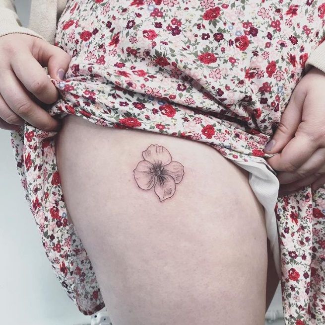 19 sublimes tatouages sur la cuisse que vous allez adorer | So Busy Girls