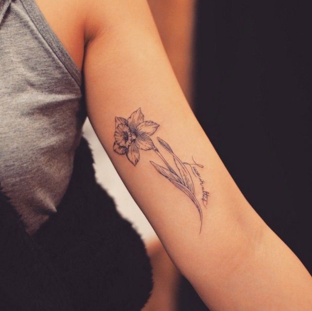 21 tatouages printaniers pour ceux qui adorent cette saison | So Busy Girls