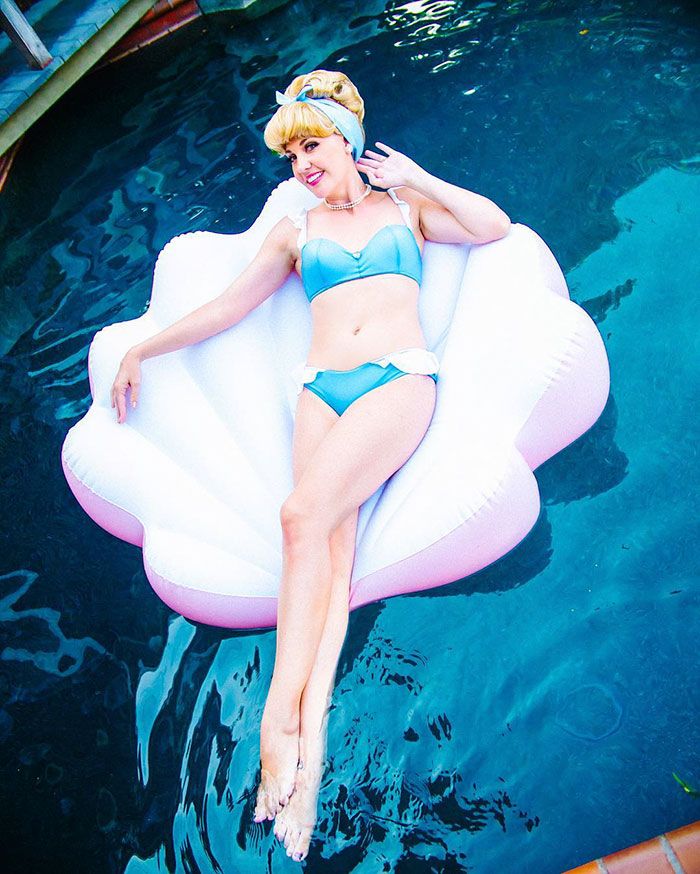 Les fans de Disney vont être ravies : vous pouvez maintenant porter votre maillot de bain Princesse Disney ! | So Busy Girls
