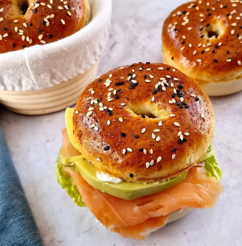 La recette de bagel maison facile et rapide à faire soi-même | So Busy Girls