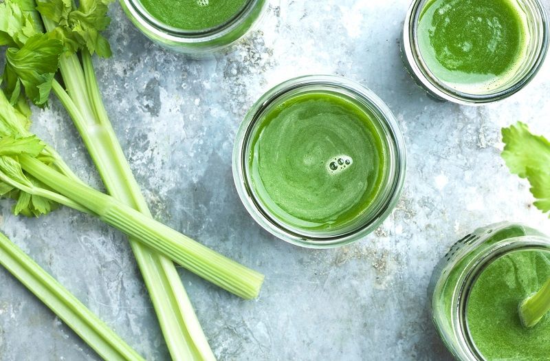 Les 7 bienfaits du jus de céleri et pourquoi vous devriez en boire tous les matins au réveil | So Busy Girls