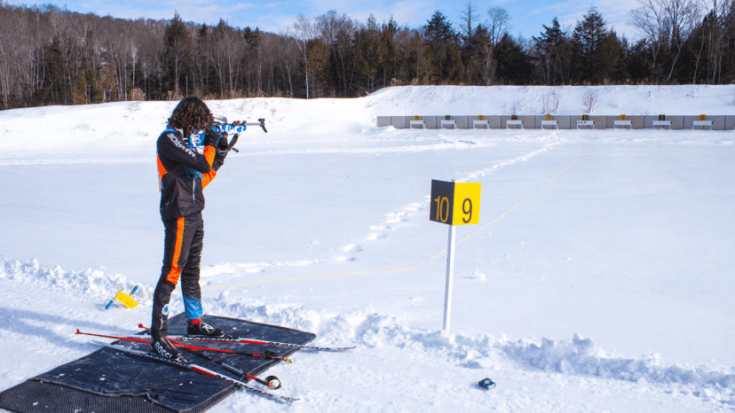 Comment un biathlète combine respiration et visée avec précision | So Busy Girls