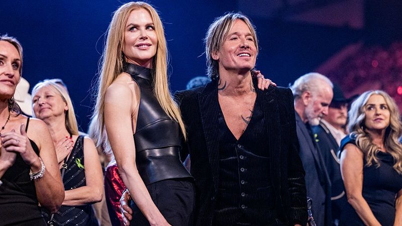 À peine divorcé, Keith Urban aurait déjà retrouvé l’amour : les révélations explosives qui font trembler Nashville | So Busy Girls