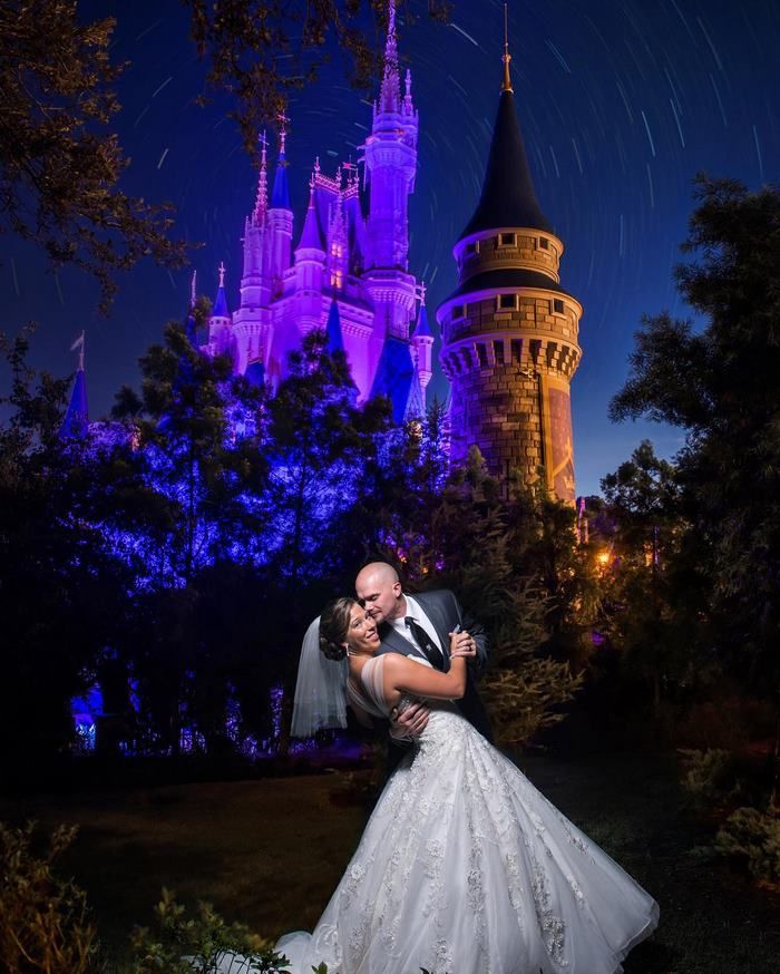 Vous pouvez maintenant vous marier à Disneyland en soirée et avoir tout le parc pour vous tout seuls (et vos invités) | So Busy Girls