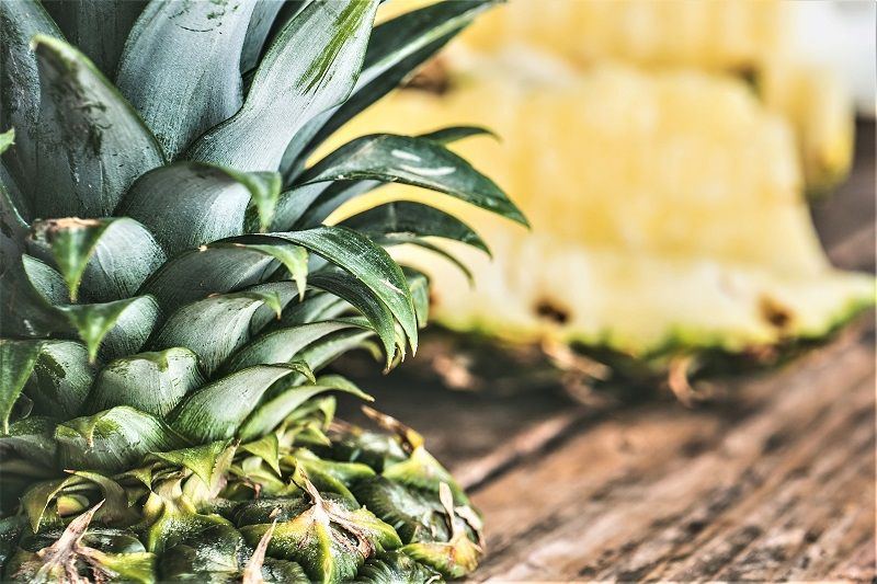 Les 5 astuces qui vous permettront de savoir si un ananas est mûr | So Busy Girls