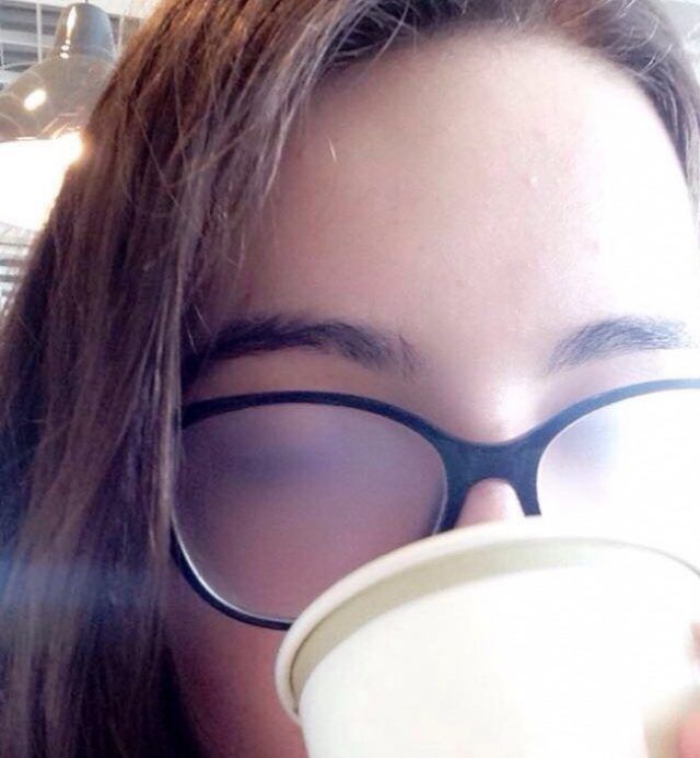 12 situations que seules les personnes qui portent des lunettes peuvent comprendre | So Busy Girls