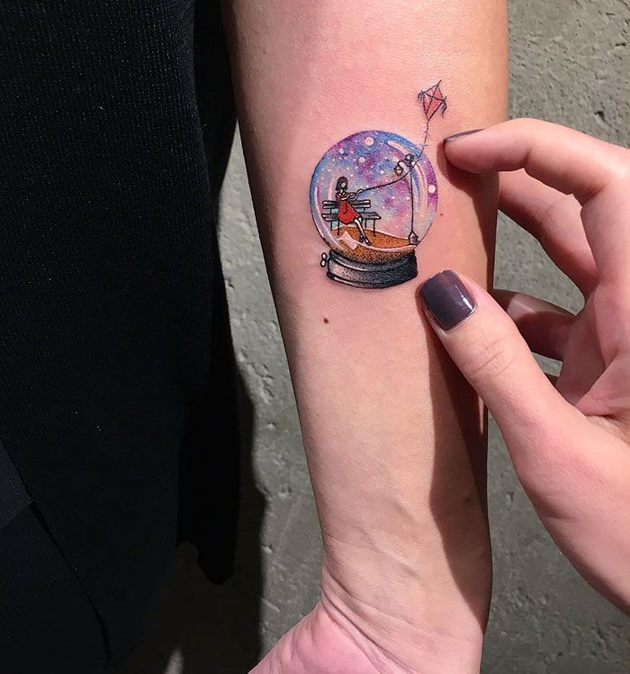 Cette artiste réalise de petits tatouages ronds magnifiques | So Busy Girls