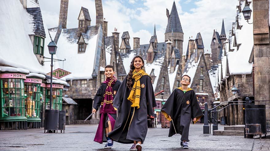 Vous pouvez désormais visiter le parc d'attractions Harry Potter sans quitter votre salon | So Busy Girls