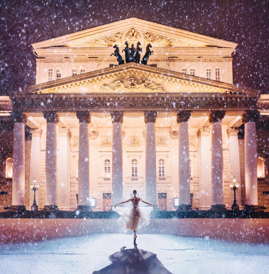 Le théâtre Bolchoi à Moscou, en Russie | So Busy Girls