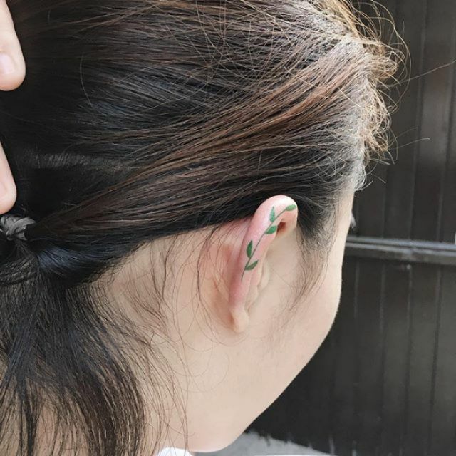 11 tatouages hélix qui vous donneront envie d'un tatouage sur l'oreille | So Busy Girls