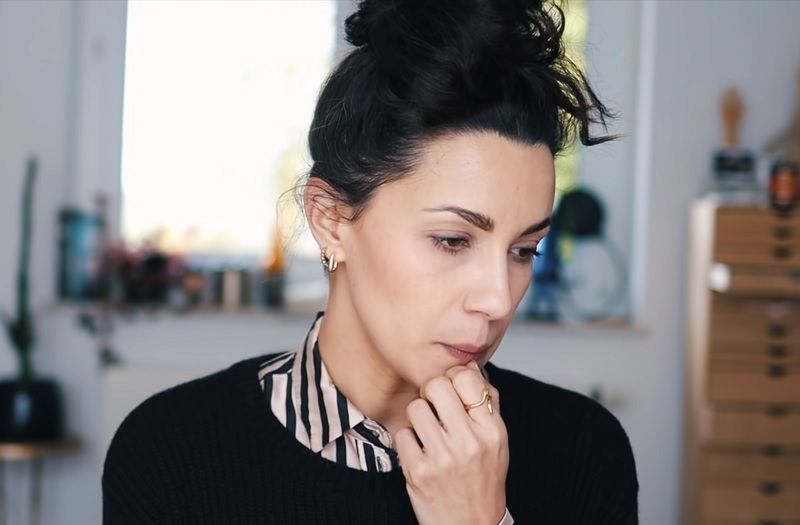 « Oui, bonjour : c’est la dépression ! », la vidéo qui déculpabilise tous ceux qui n'ont pas un moral éclatant en ce moment | So Busy Girls