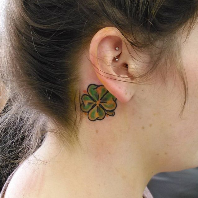 26 idées de tatouages derrière l'oreille | So Busy Girls