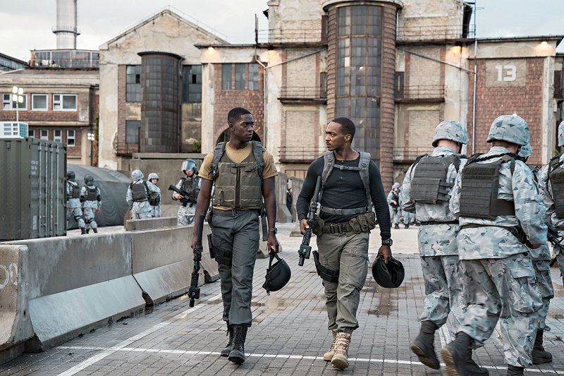 Découvrez la bande-annonce de Zone hostile, le nouveau film Netflix avec Anthony Mackie en androïde de guerre | So Busy Girls