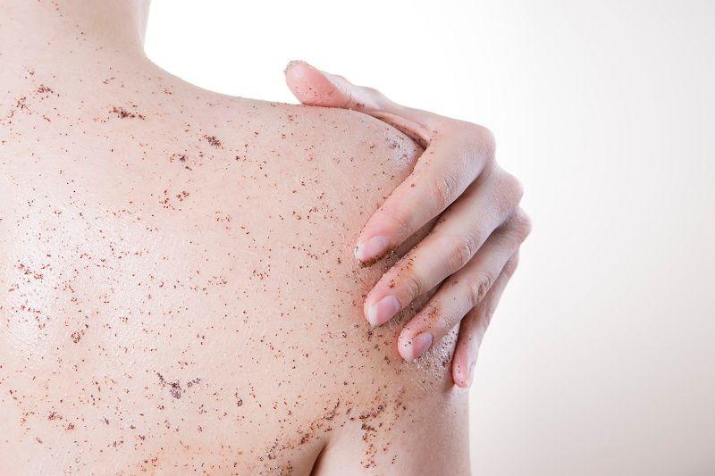 Voici ce qui arrive à votre peau lorsque vous l'exfoliez trop | So Busy Girls