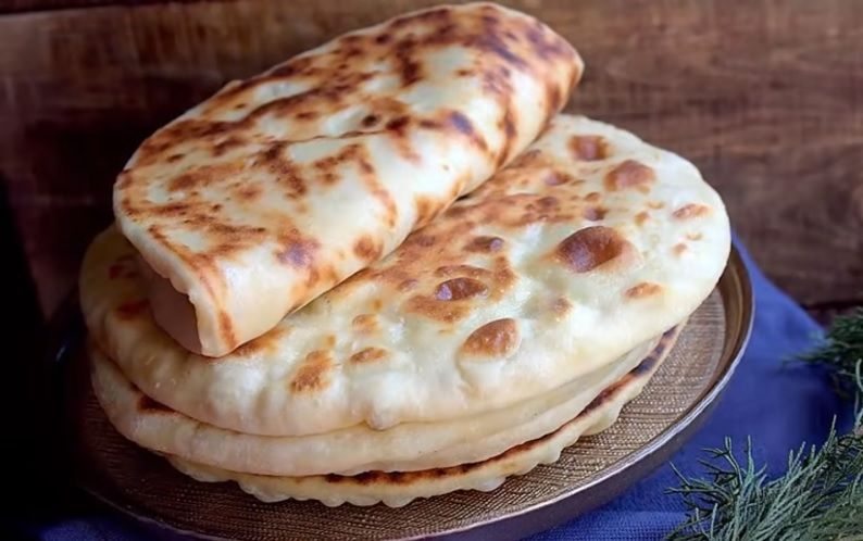 La recette du pain au fromage maison à préparer à la poêle en moins de 3 minutes | So Busy Girls