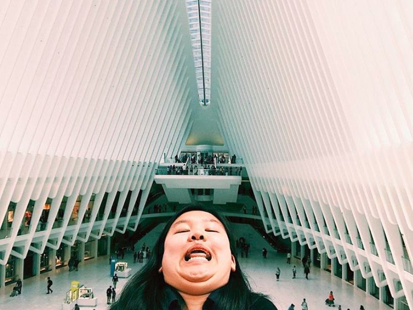 Elle fait le buzz sur Instagram avec ses photos de voyage et surtout sa pose trop drôle | So Busy Girls