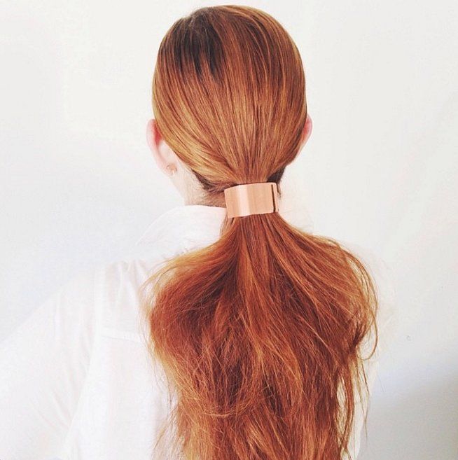 UNE BARRETTE BRILLANTE ET UN CÔTE COIFFÉ DÉCOIFFÉ | So Busy Girls