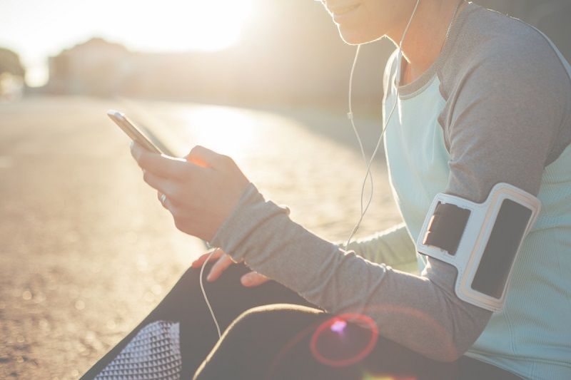 Pourquoi écouter de la musique peut vous motiver à faire du sport | So Busy Girls