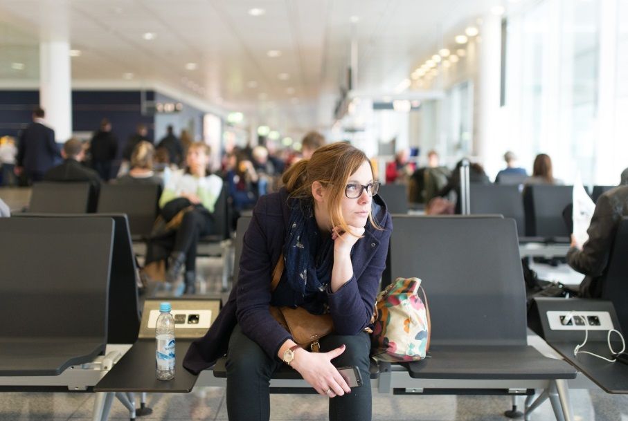 Voyage en avion : que faire en cas d'imprévu ? | So Busy Girls