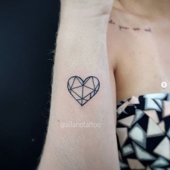 22 petits tatouages coeur tellement mignons que vous allez vouloir les mêmes | So Busy Girls