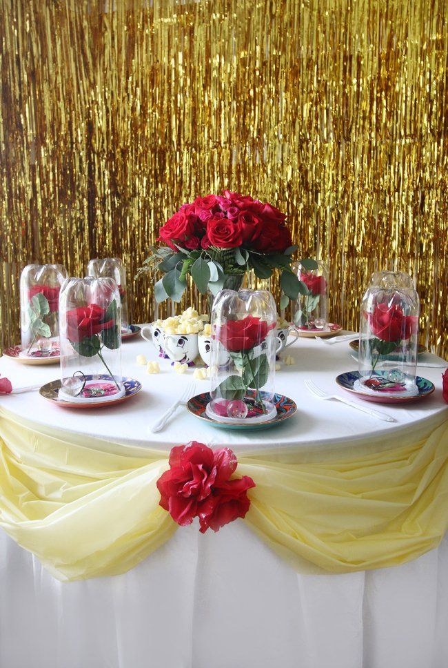 Une magnifique décoration de table La Belle et La Bête pour les plus grands fans ! | So Busy Girls