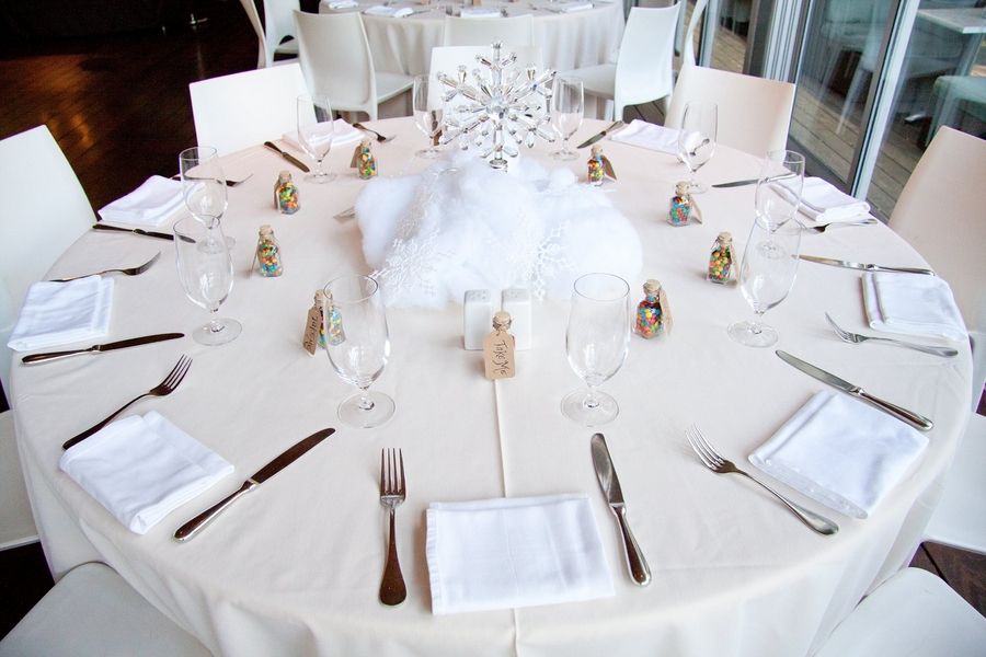 Toutes les tables de ce mariage étaient inspirées de films de Disney | So Busy Girls