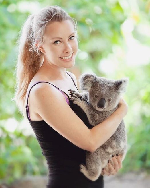 Impossible de ne pas fondre devant cette vidéo de koala serein qui reçoit des câlins ! | So Busy Girls