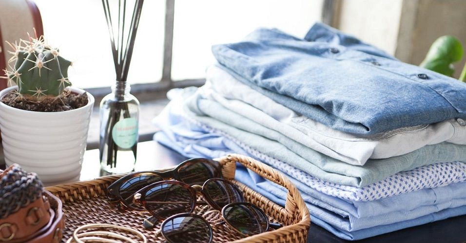 Comment repasser et plier une chemise ? | So Busy Girls