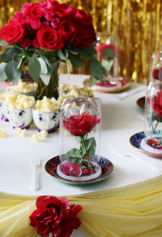 Une magnifique décoration de table La Belle et La Bête pour les plus grands fans ! | So Busy Girls