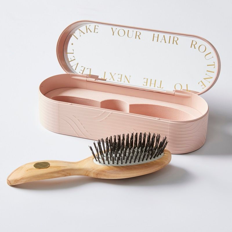 5 avantages d'utiliser une brosse à cheveux en poils de sanglier | So Busy Girls