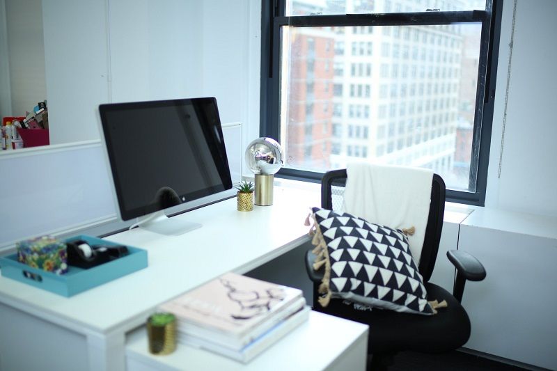 Les 3 choses à faire chaque jour au bureau pour rester en bonne santé | So Busy Girls