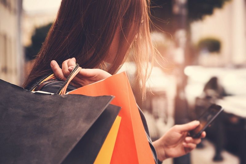 Soldes : 5 conseils pour ne pas craquer sur la nouvelle collection | So Busy Girls