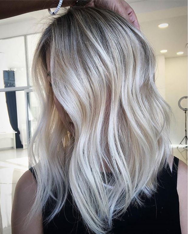Pourquoi vous allez avoir envie de craquer pour la coloration blond polaire | So Busy Girls