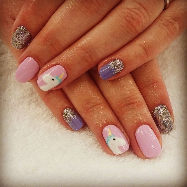 18 nail arts licorne qui nous font revenir quelques années en arrière (et ça fait du bien) | So Busy Girls