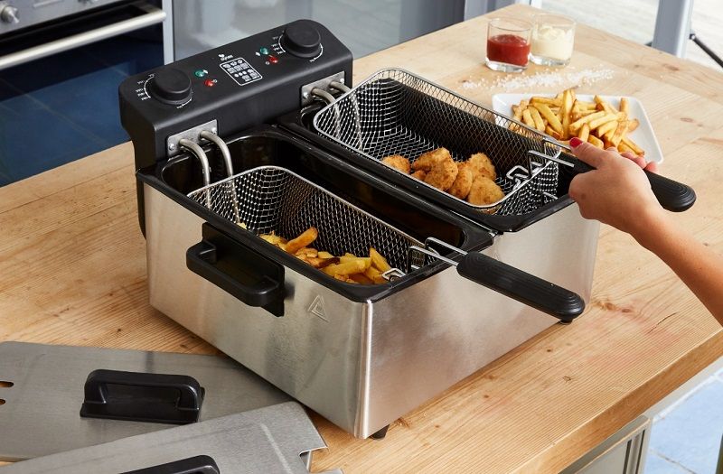 Friteuse électrique : pourquoi en acheter une ? | So Busy Girls