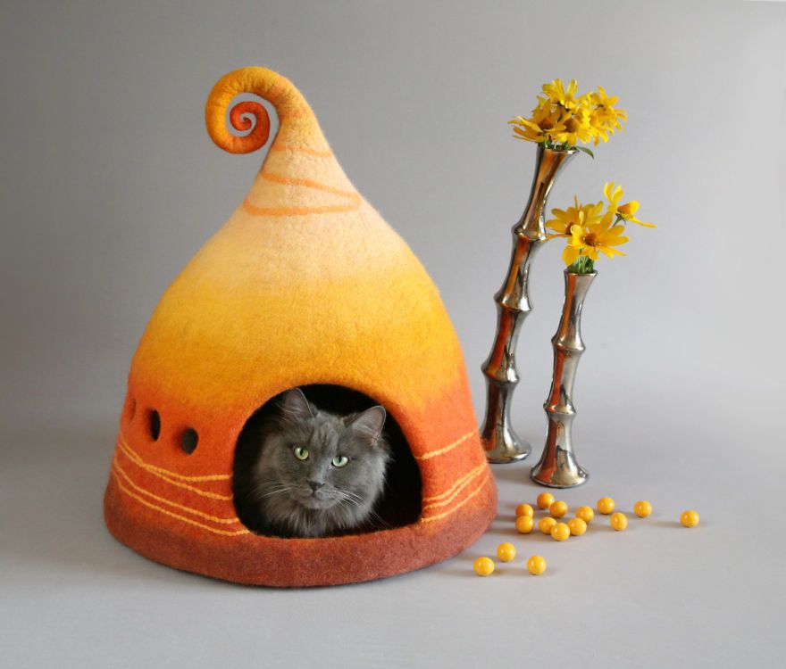Elle crée des maisons pour chat pleines de couleur vraiment adorables | So Busy Girls
