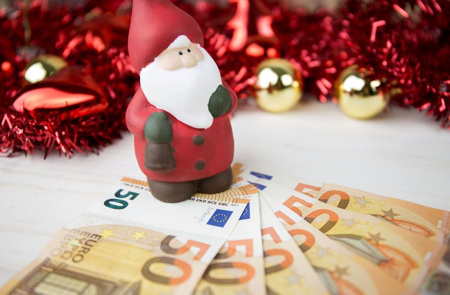 Prime de Noël, "Ce n’est pas un luxe" : la leader de la CFDT s’oppose au ministre du Travail, qui souhaite la réserver aux allocataires ayant des enfants | So Busy Girls