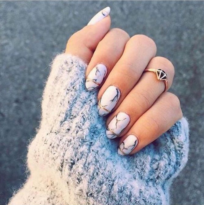 La dernière tendance nail art : les ongles marbrés | So Busy Girls