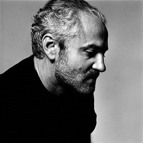 10) GIANNI VERSACE | So Busy Girls