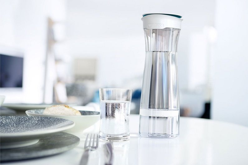 Pourquoi les carafes filtrantes ne sont pas si efficaces | So Busy Girls
