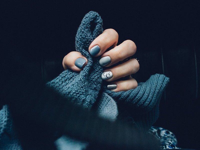 La chose que vous devez TOUJOURS faire avec votre vernis à ongles | So Busy Girls