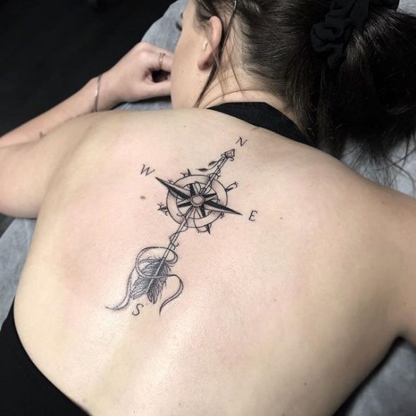 22 tatouages sexy (et totalement inattendus) à vous faire dans le dos | So Busy Girls