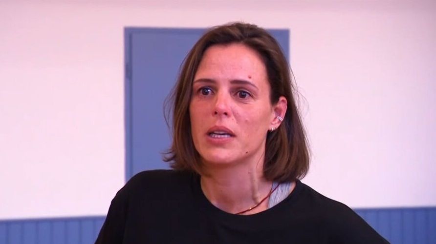Laure Manaudou en pleurs sur TF1 : ce qu’elle n’avait jamais osé dire sur son image de femme “hautaine” | So Busy Girls