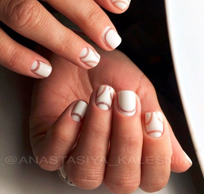 Un joli nail art avec des courbes arrondies | So Busy Girls