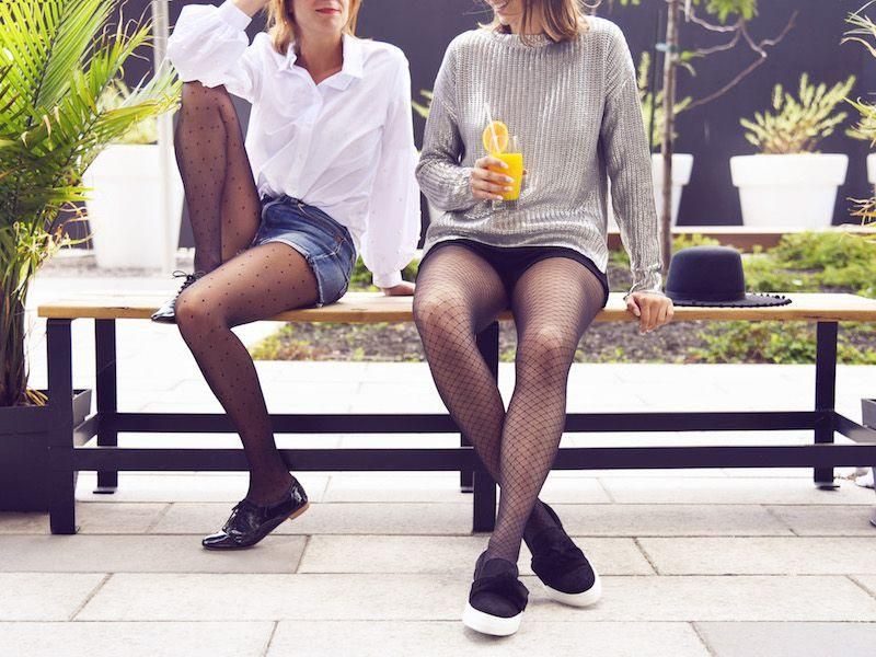 Voilà la fréquence à laquelle vous devriez laver vos collants | So Busy Girls