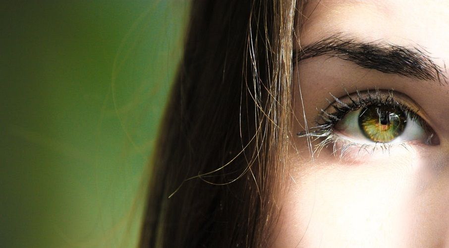 J’ai des cernes bleus : comment les faire disparaître ? | So Busy Girls