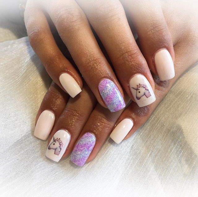 18 nail arts licorne qui nous font revenir quelques années en arrière (et ça fait du bien) | So Busy Girls