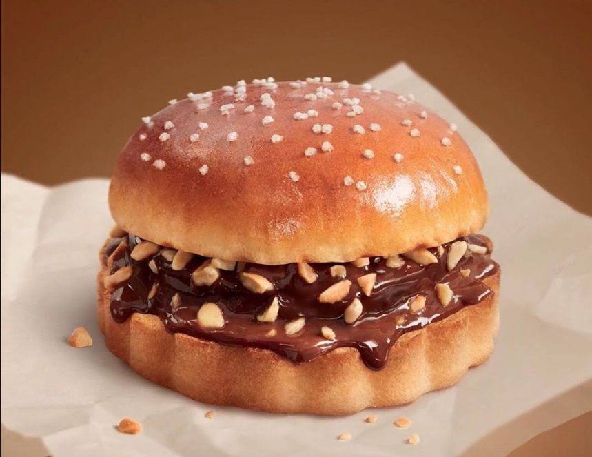 McDonald's lance son McChoconuts, le premier burger au pain brioché saveur chocolat noisettes | So Busy Girls