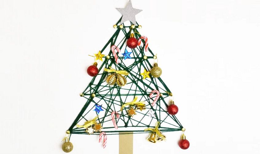 Ce DIY sapin de Noël est parfait pour ceux qui n'ont pas beaucoup de place chez eux | So Busy Girls